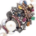 Collana in oro e argento con rubini, zaffiri, smeraldi, diamanti, perle